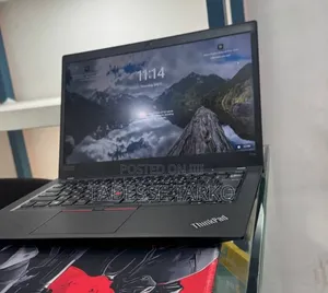 New Laptop Lenovo 8GB AMD Ryzen 5 SSD 256GB