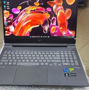 New Laptop HP Victus 16 16GB Intel Core i7 SSD 1T
