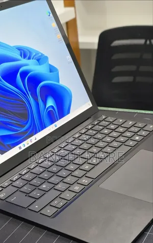 New Laptop Microsoft Surface Laptop 4 16GB Intel Core i7 SSD 512GB