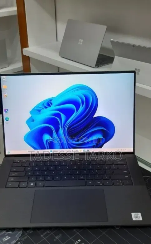 New Laptop Dell XPS 15 16GB Intel Core i7 SSD 512GB