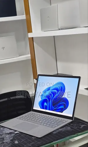 New Laptop Microsoft Surface Laptop 4 16GB Intel Core i5 SSD 512GB