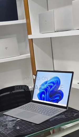 New Laptop Microsoft Surface Laptop 4 16GB Intel Core i5 SSD 512GB