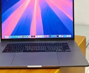 New Laptop Apple MacBook Pro 2018 32GB Intel Core i9 SSD 2T