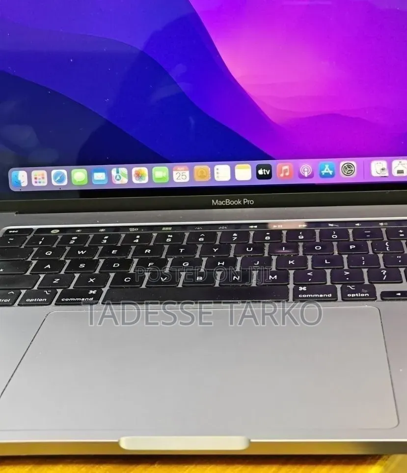 New Laptop Apple MacBook Pro 2018 32GB Intel Core i9 SSD 2T