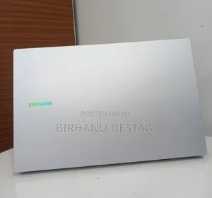New Laptop Samsung Galaxy Book4 8GB Intel Core 5 SSD 512GB