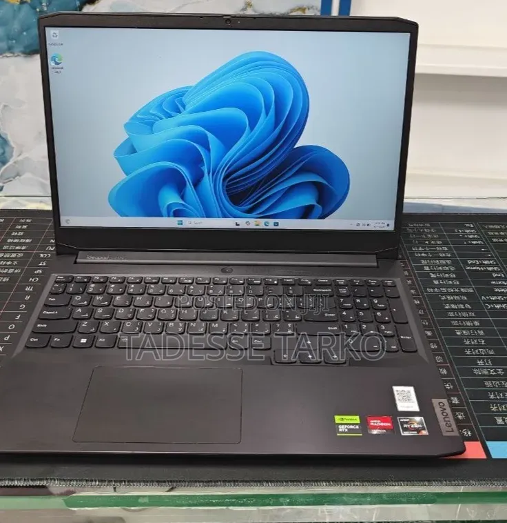 New Laptop Lenovo Ideapad 3 8GB AMD Ryzen 5 SSD 512GB