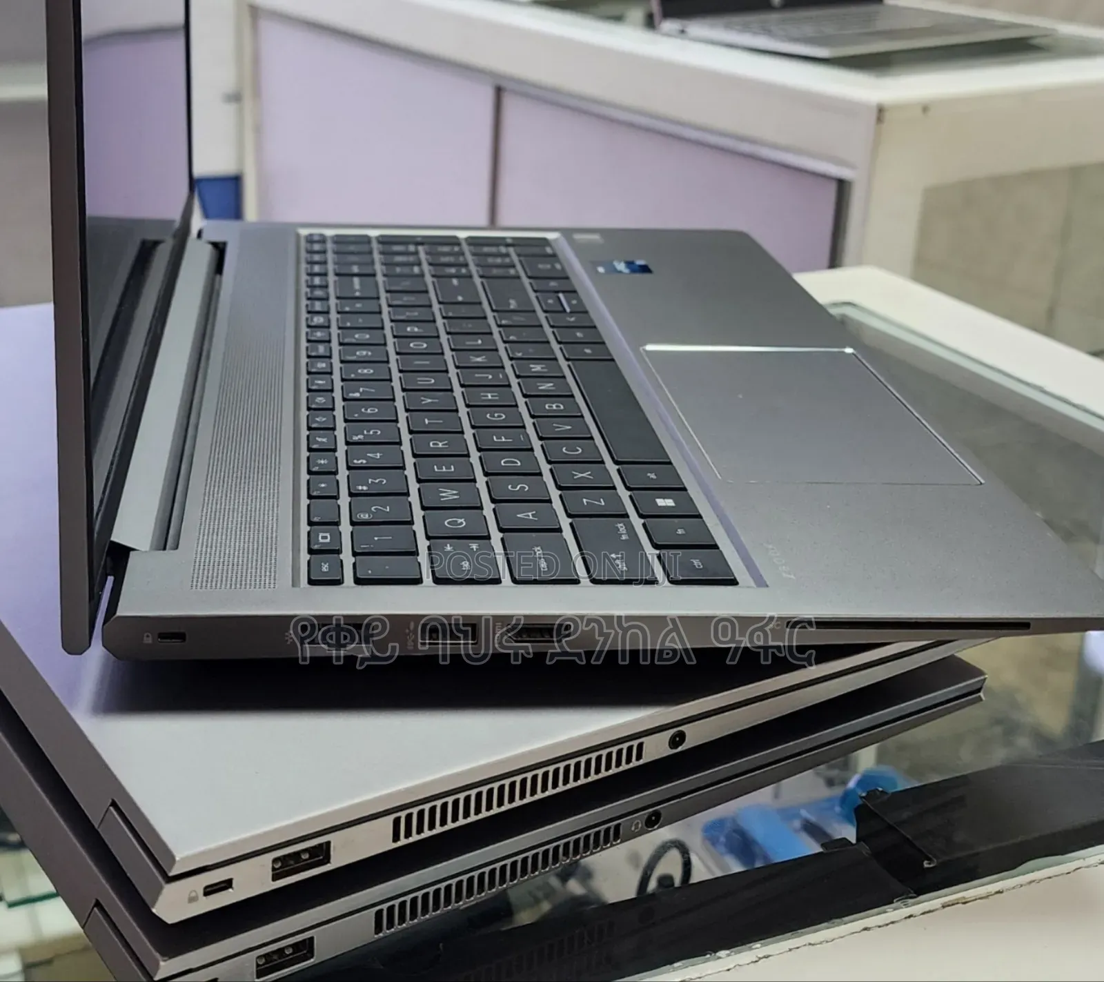 New Laptop HP ZBook 17 32GB Intel Core i9 SSD 512GB