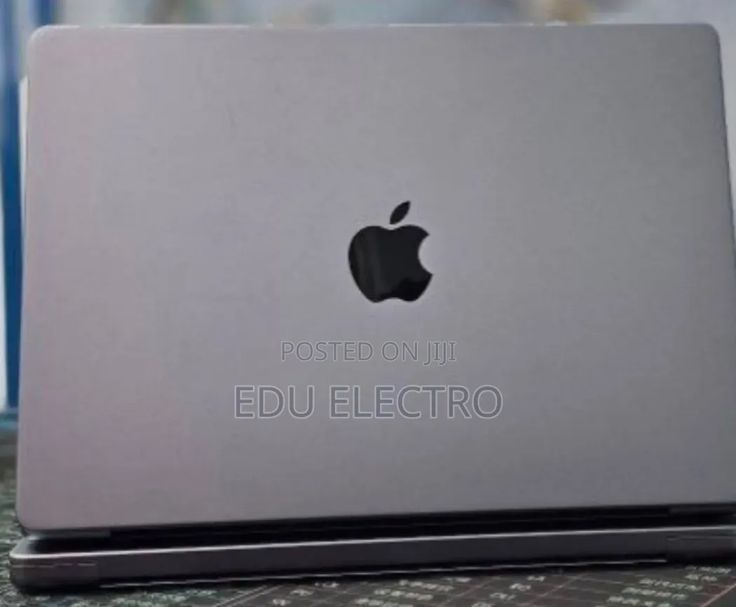 New Laptop Apple MacBook Pro 2021 M1 32GB Apple M1 Pro SSD 512GB