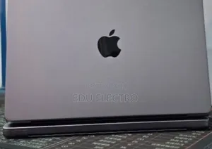 New Laptop Apple MacBook Pro 2021 M1 32GB Apple M1 Pro SSD 512GB