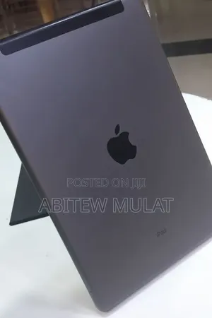 New Apple iPad 10.2 (2019) 64 GB Silver