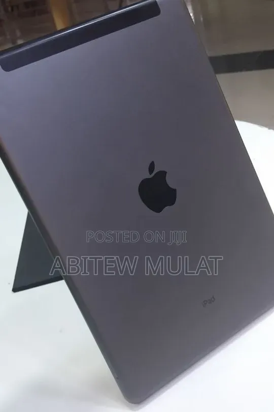 New Apple iPad 10.2 (2019) 64 GB Silver