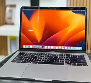 New Laptop Apple MacBook Pro 2017 16GB Intel Core i5 SSD 256GB