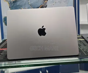New Laptop Apple MacBook Air 2022 M2 16GB Apple M2 SSD 512GB