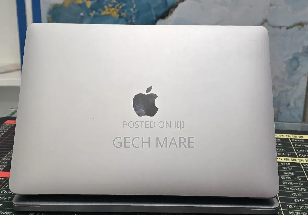 New Laptop Apple MacBook Pro 2021 M1 8GB Apple M1 Pro SSD 256GB