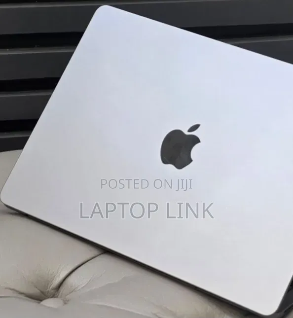 New Laptop Apple MacBook Air 2022 M2 8GB Apple M2 SSD 256GB