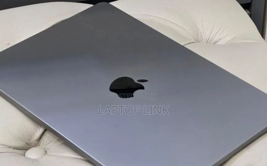 New Laptop Apple MacBook Air 2022 M2 8GB Apple M2 SSD 256GB