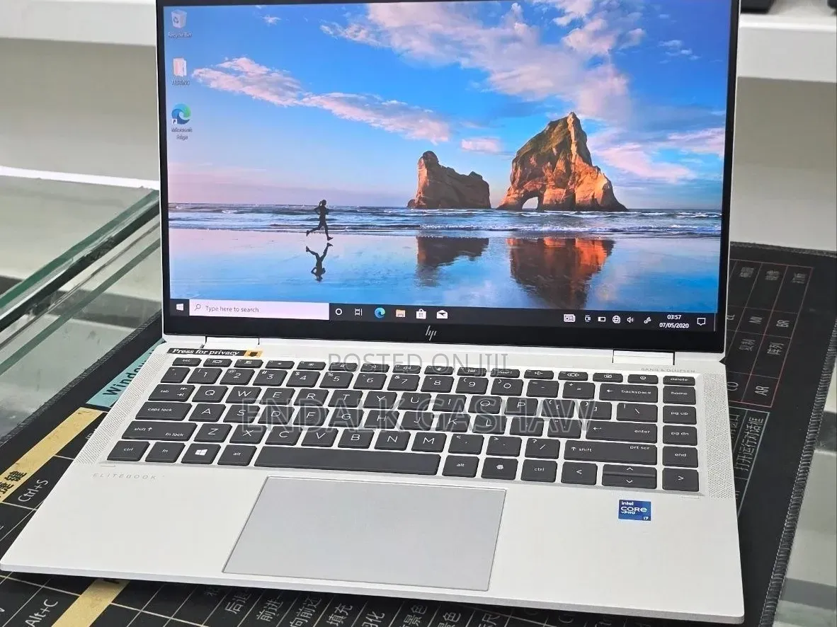 New Laptop HP EliteBook 1040 G8 16GB Intel Core i7 SSD 512GB