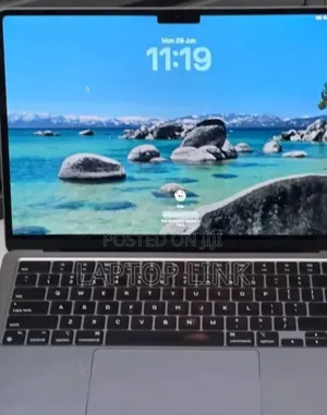 New Laptop Apple MacBook Air 2022 M2 8GB Apple M2 SSD 256GB
