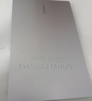 New Laptop Samsung Galaxy Book4 8GB Intel Core 5 SSD 512GB