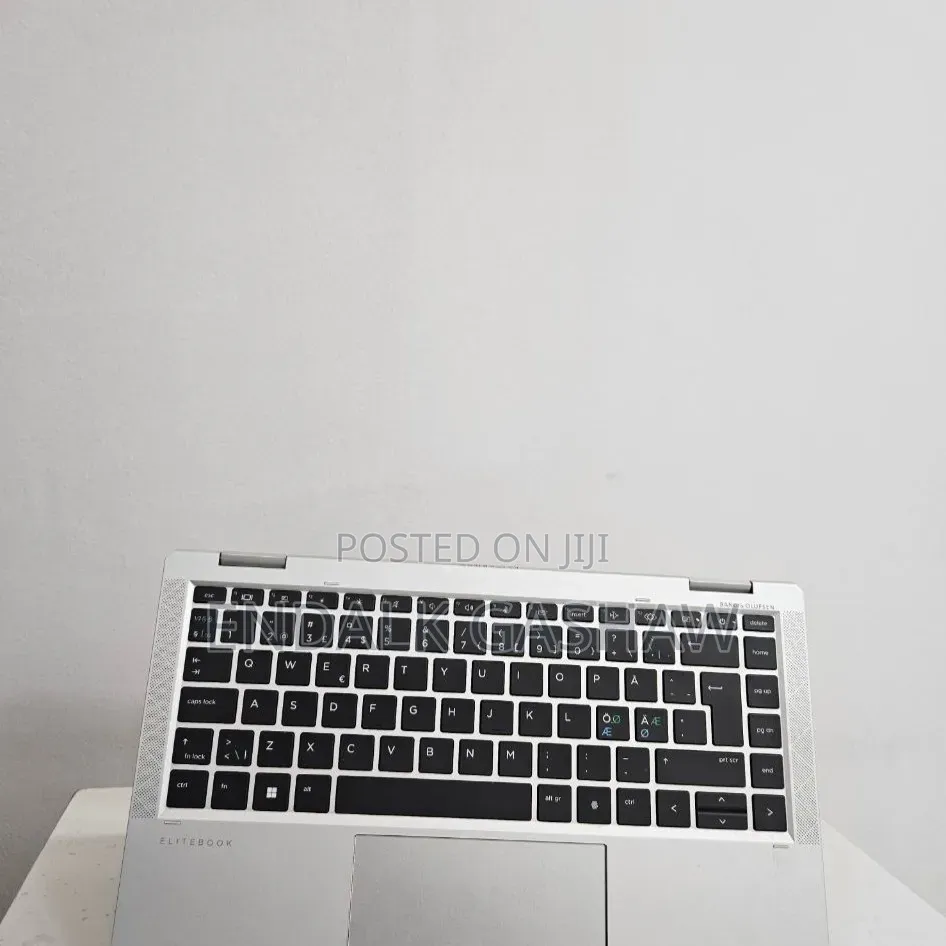 New Laptop HP EliteBook 1040 G8 16GB Intel Core i7 SSD 512GB