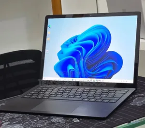 New Laptop Microsoft Surface Laptop 4 16GB Intel Core i7 SSD 512GB
