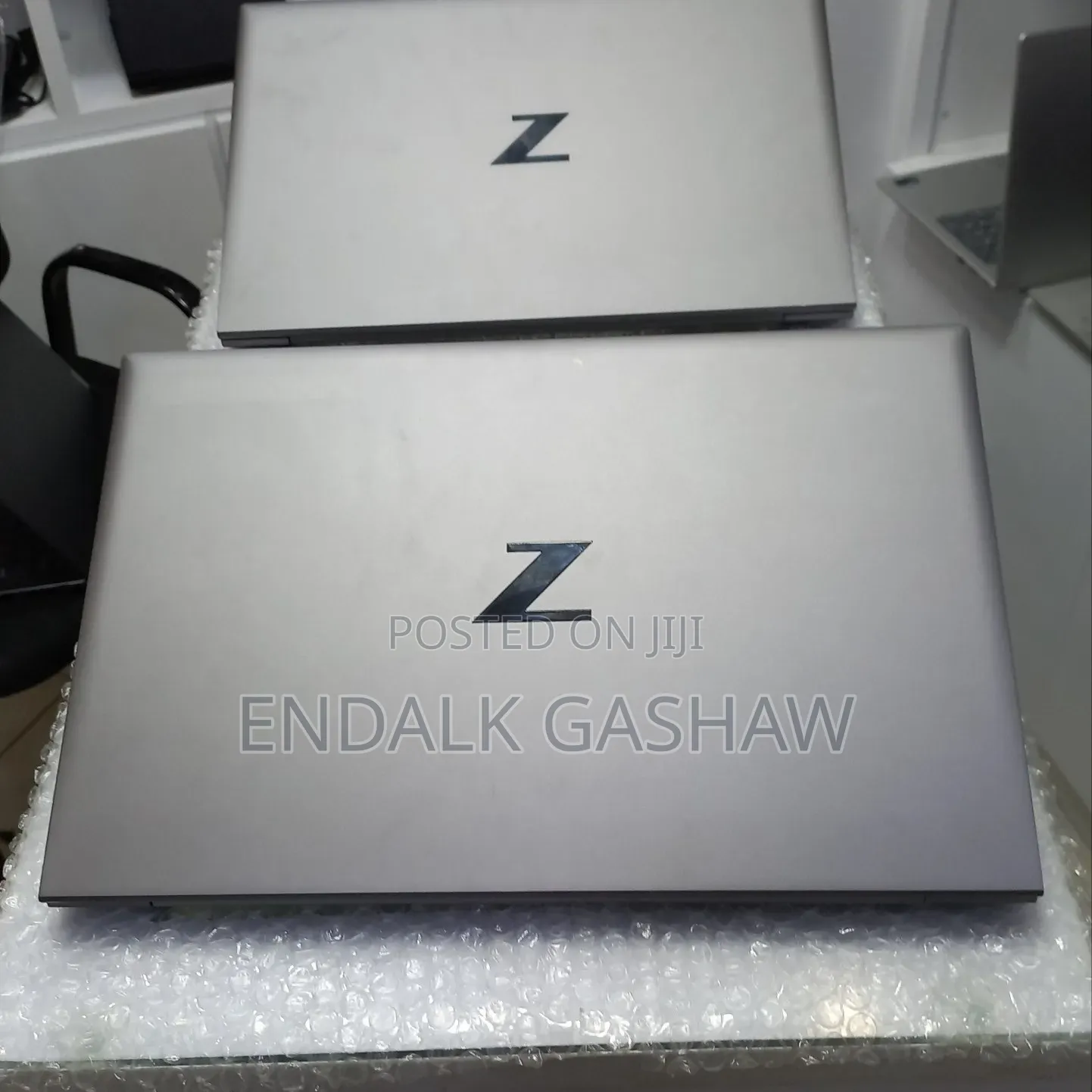 New Laptop HP ZBook Firefly G8 16GB Intel Core i7 SSD 512GB