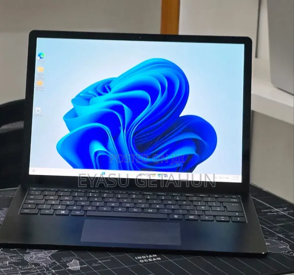 New Laptop Microsoft Surface Laptop 4 16GB Intel Core i7 SSD 512GB