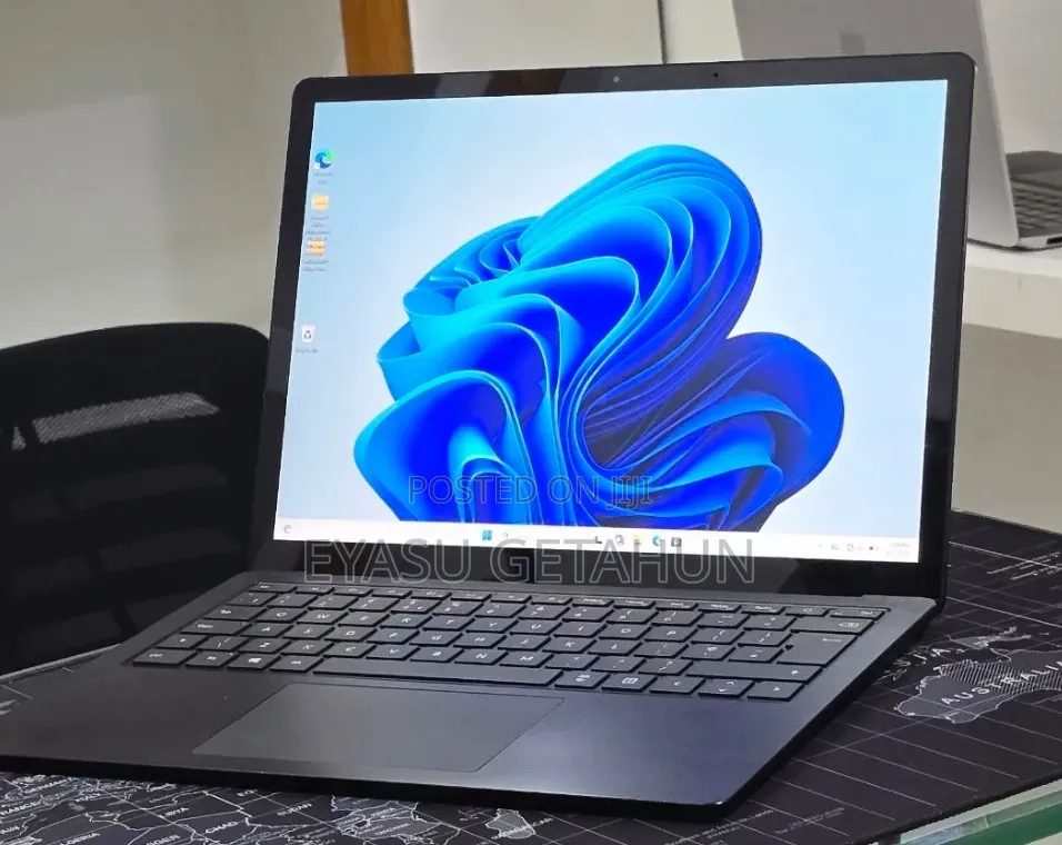 New Laptop Microsoft Surface Laptop 4 16GB Intel Core i7 SSD 512GB