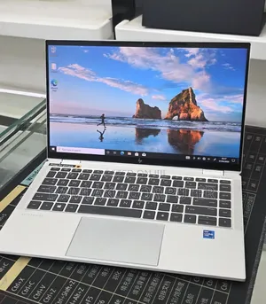 New Laptop HP EliteBook 1040 G8 16GB Intel Core i7 SSD 512GB
