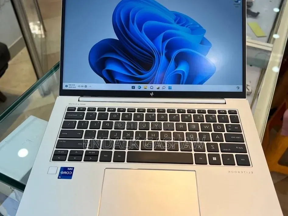 New Laptop HP EliteBook 840 G9 16GB Intel Core i7 SSD 512GB