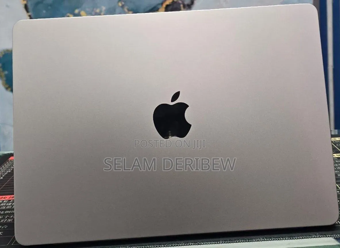 New Laptop Apple MacBook Air 2022 M2 16GB Apple M2 Ultra SSD 512GB
