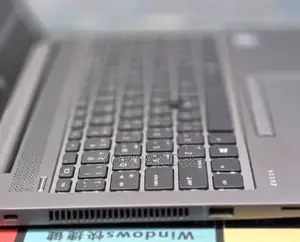New Laptop HP ZBook 14 16GB Intel Core i7 SSD 512GB
