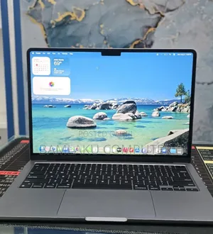 New Laptop Apple MacBook Air 2022 M2 16GB Apple M2 SSD 512GB