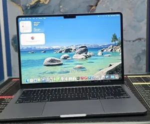 New Laptop Apple MacBook Air 2022 M2 16GB Apple M2 SSD 512GB