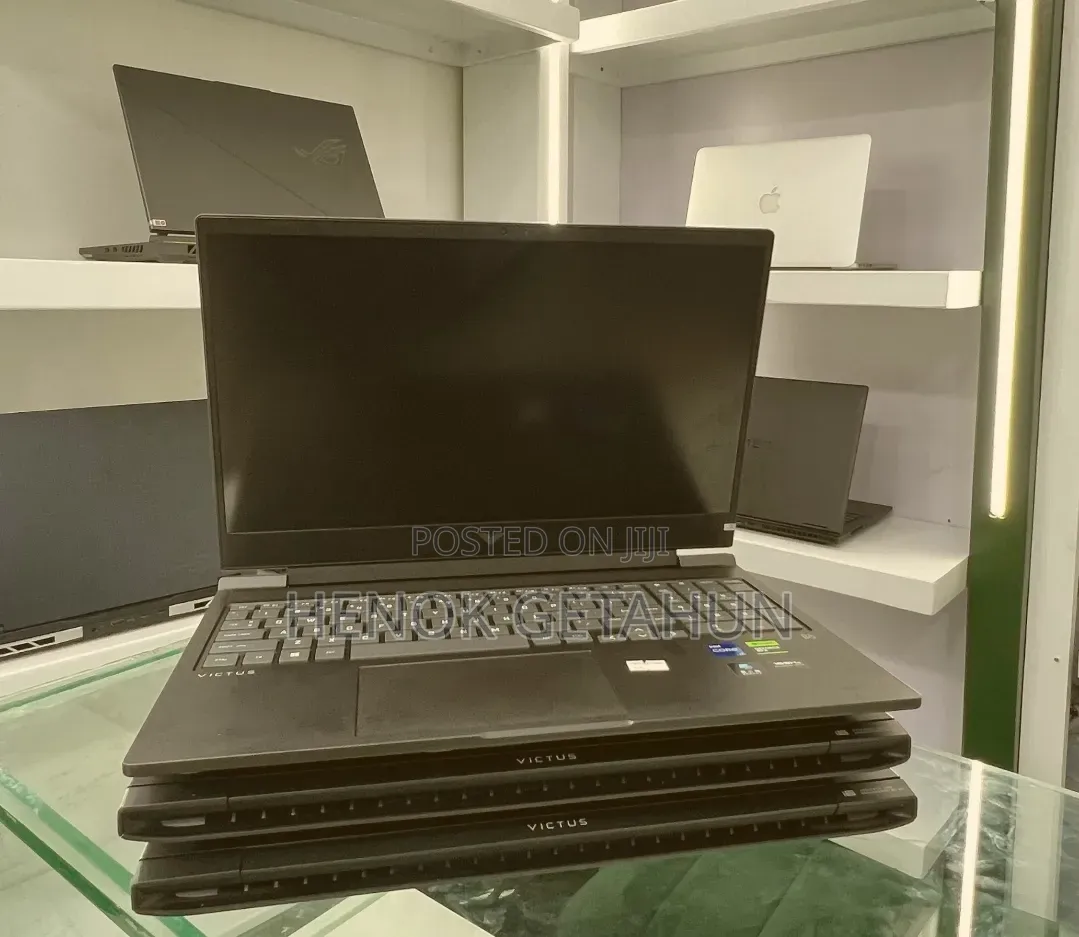 New Laptop HP Victus 16 16GB Intel Core i7 SSD 1T