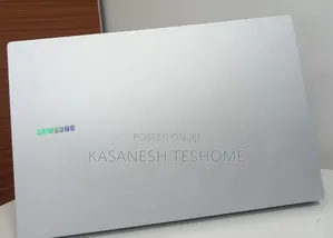 New Laptop Samsung Galaxy Book4 8GB Intel Core Ultra 5 SSD 512GB
