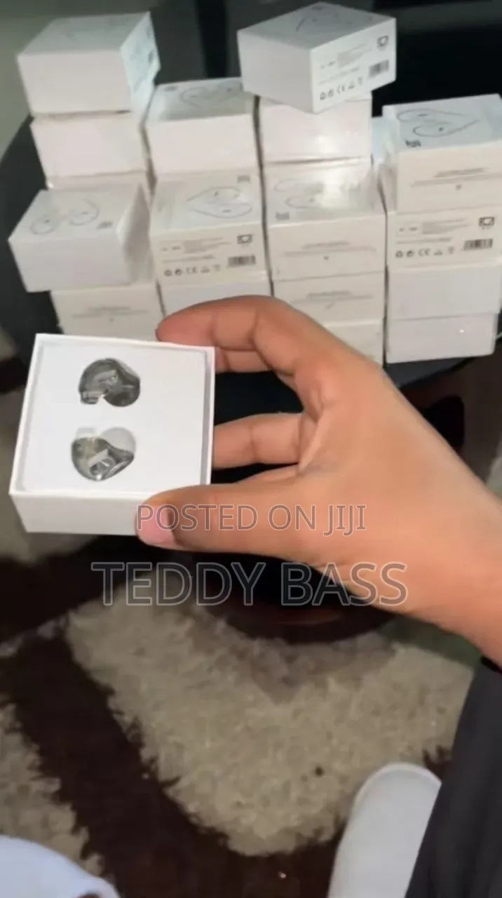 Ear Monitor