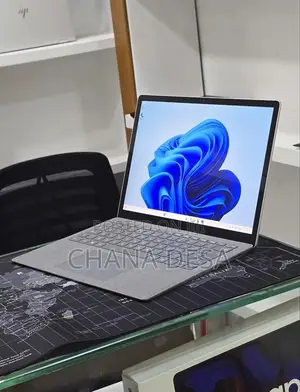 New Laptop Microsoft Surface Laptop 3 16GB Intel Core i5 SSD 512GB