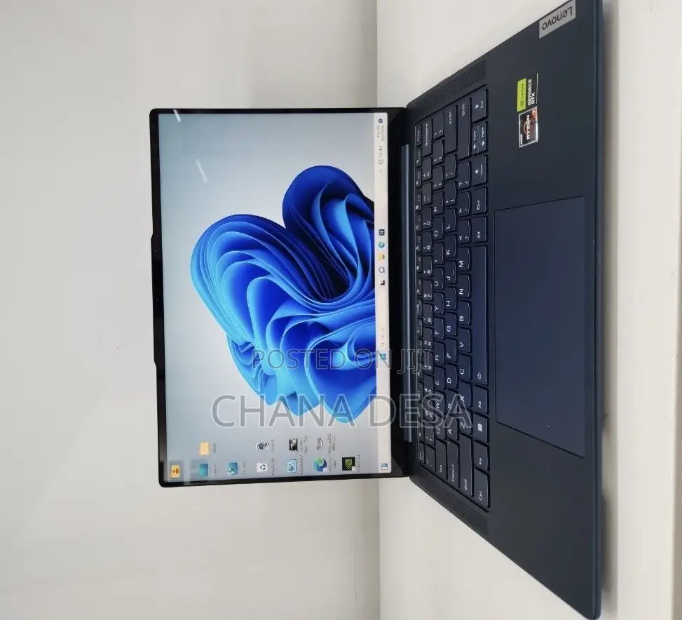 New Laptop Lenovo 16GB AMD Ryzen 7 SSD 512GB