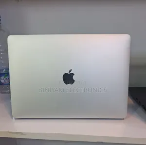 New Laptop Apple MacBook Air 2020 M1 8GB Apple M1 SSD 256GB