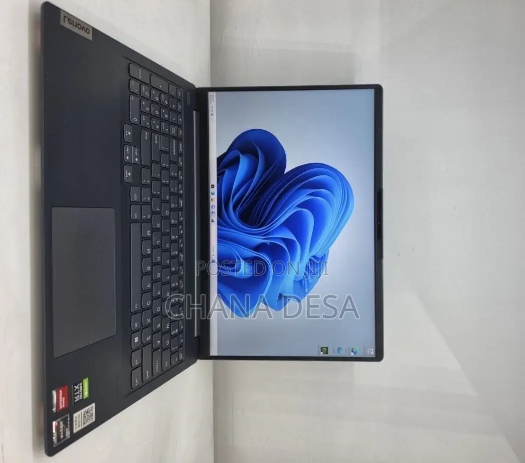 New Laptop Lenovo 16GB AMD Ryzen 7 SSD 512GB