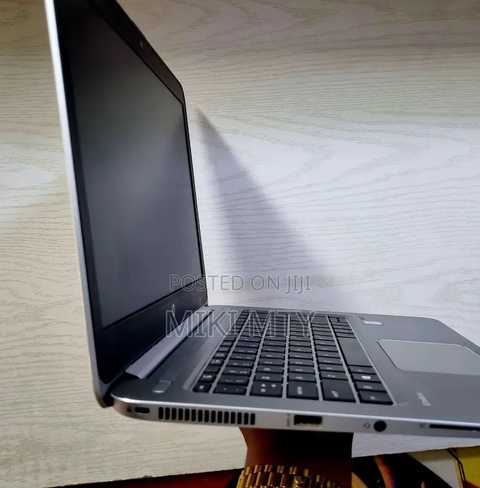 New Laptop HP 240 G3 8GB Intel Core i5 SSD 512GB