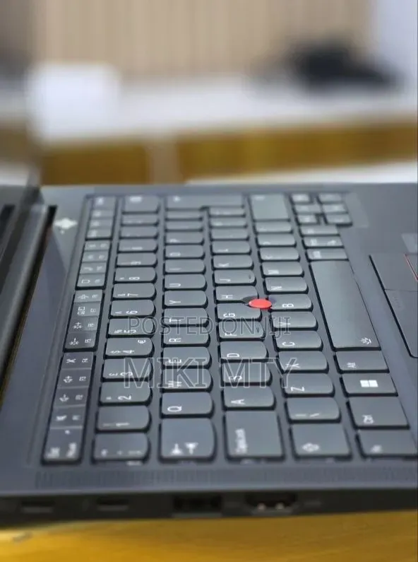 New Laptop Lenovo ThinkPad X1 Carbon 16GB Intel Core i5 SSD 512GB