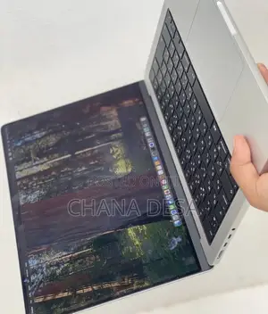 New Laptop Apple MacBook Pro 2024 M4 Pro 16GB Apple M4 Pro SSD 512GB