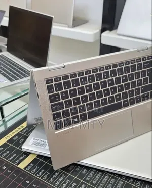 New Laptop HP EliteBook 830 G8 16GB Intel Core i5 SSD 512GB