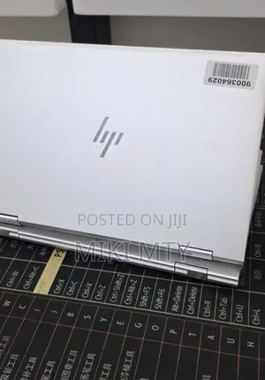 New Laptop HP EliteBook 830 G8 16GB Intel Core i5 SSD 512GB