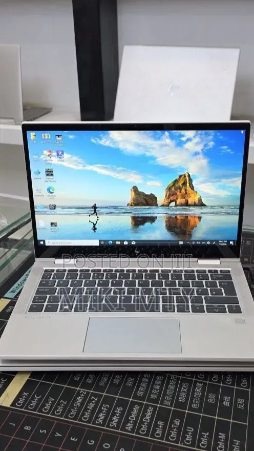 New Laptop HP EliteBook 830 G8 16GB Intel Core i5 SSD 512GB