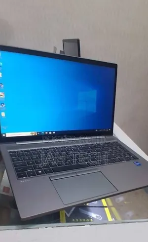 New Laptop HP ZBook Studio G8 16GB Intel Core i7 SSD 512GB