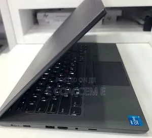 New Laptop Lenovo 16GB Intel Core i5 SSD 512GB