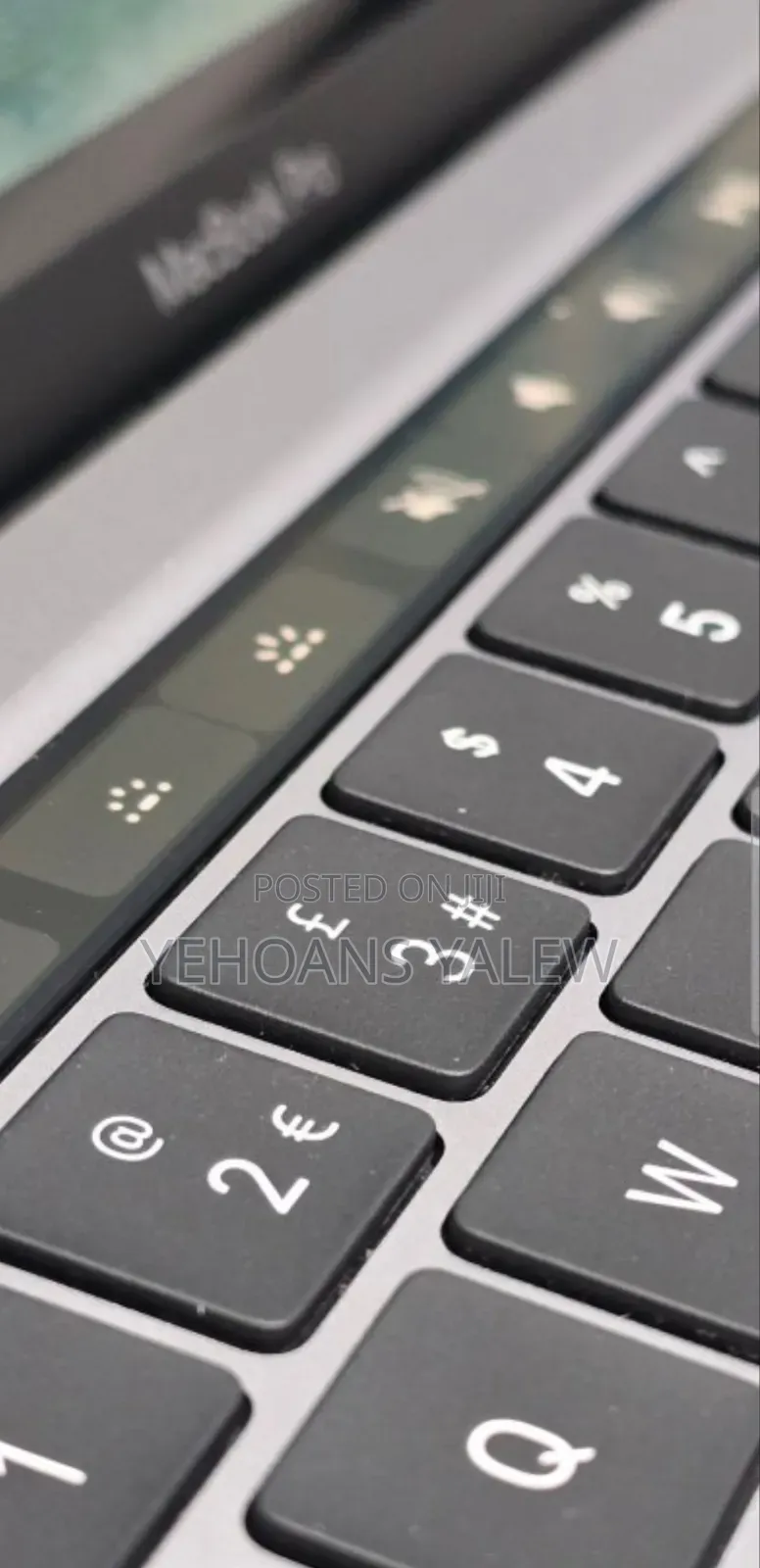 New Laptop Apple MacBook Pro 2020 M1 8GB Apple M1 SSD 512GB